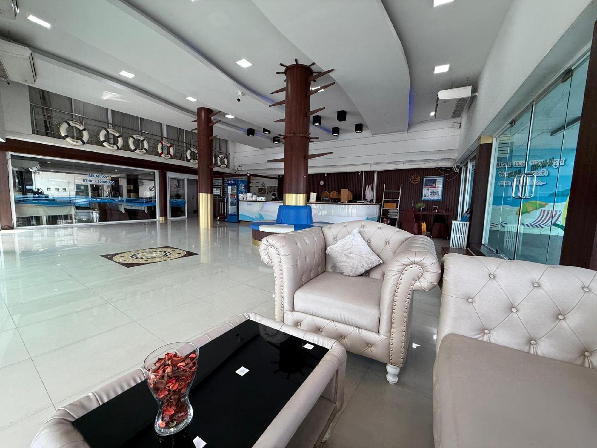 Bed By Cruise Hotel At Samakkhi-Tivanont Nonthaburi Exterior photo