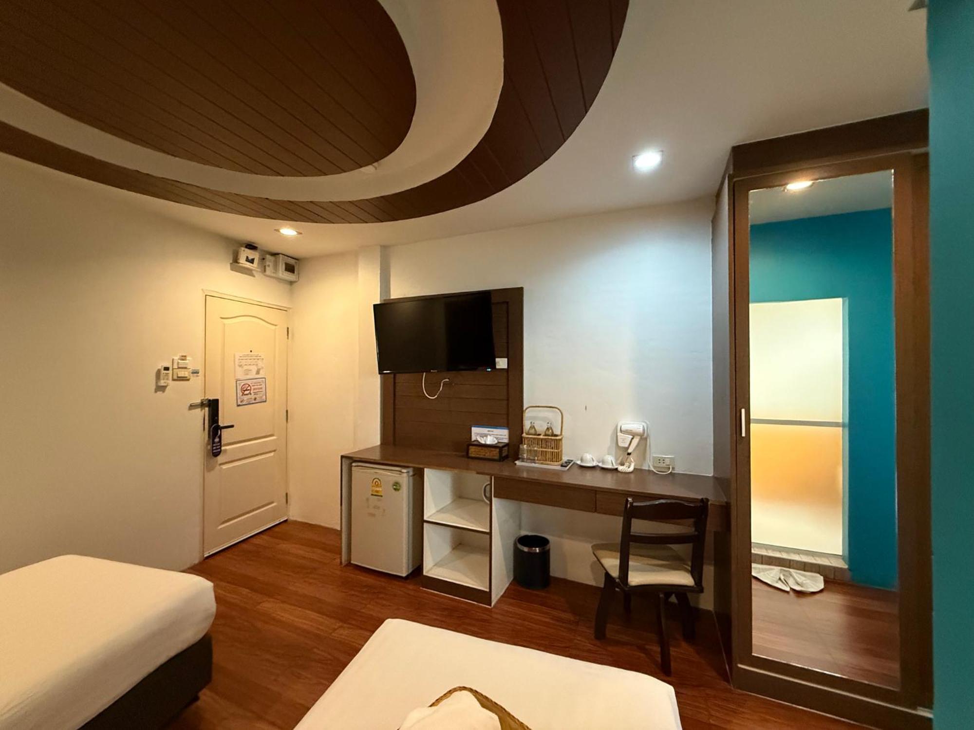 Bed By Cruise Hotel At Samakkhi-Tivanont Nonthaburi Exterior photo